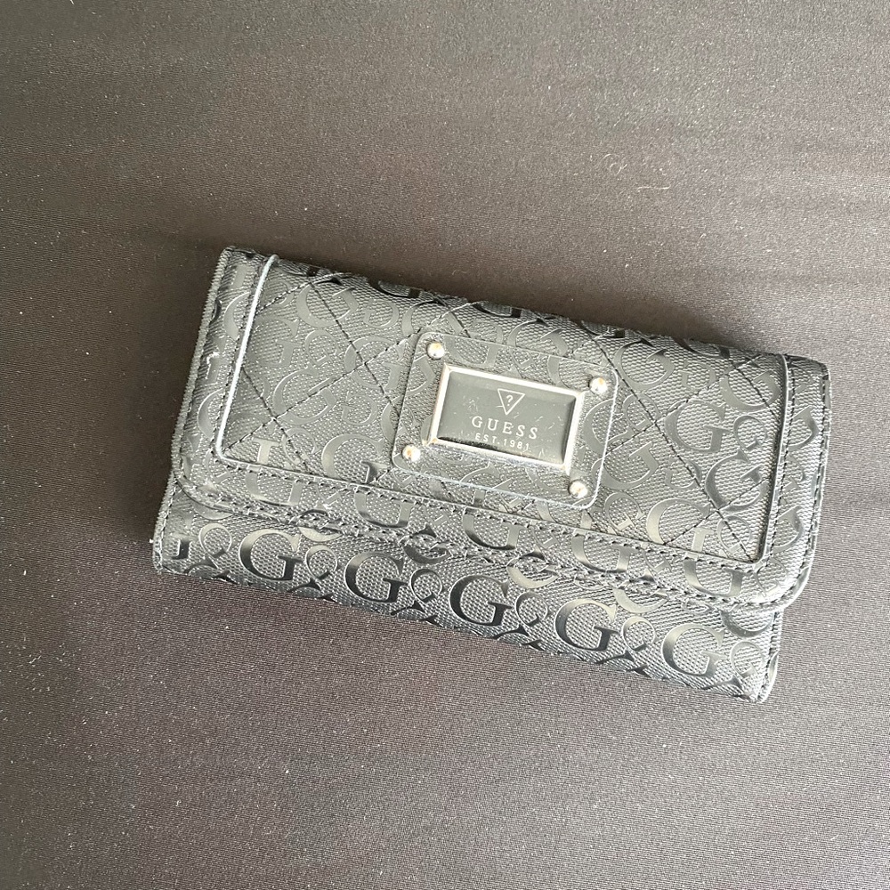 Guess wallet